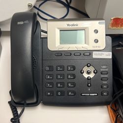 Office Phones Yealink T21PE2