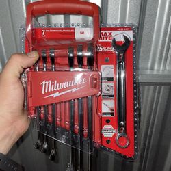Milwaukee Standard Wrench Set