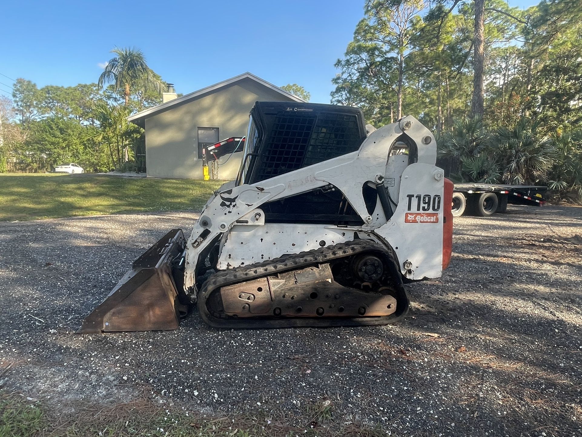 08 Bobcat T190