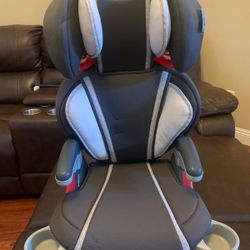 GRACO CAR SEAT - BOOSTER 