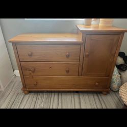 Dresser Changing Table 