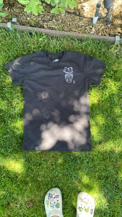 Negro Como Mi Corazón Tee