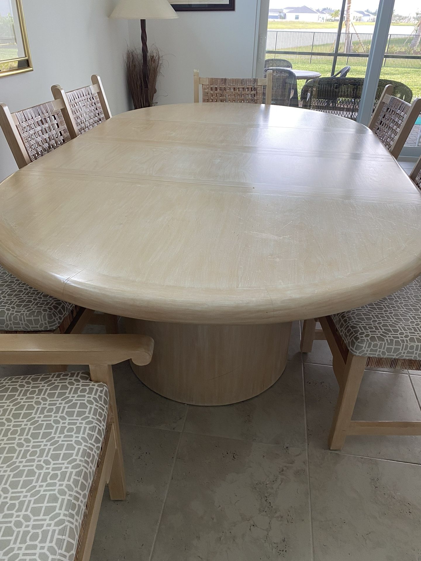 Free Dining Table