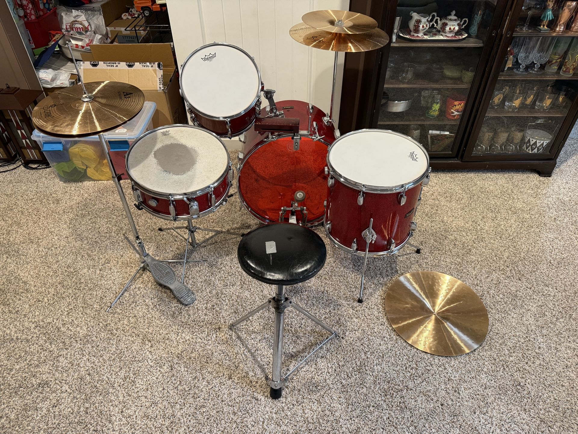 Vintage Drum Set