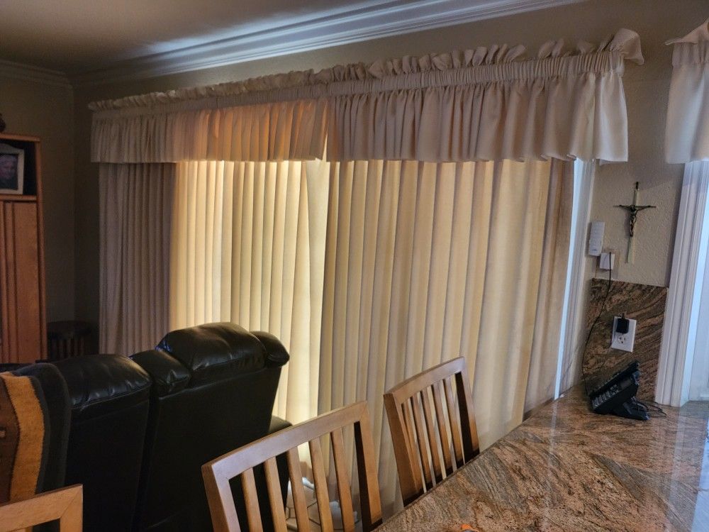 Curtain