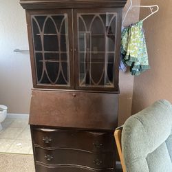 Armoire China Cabinet 