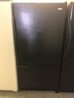 22 Cubic Foot Bottom Freezer Refrigerator