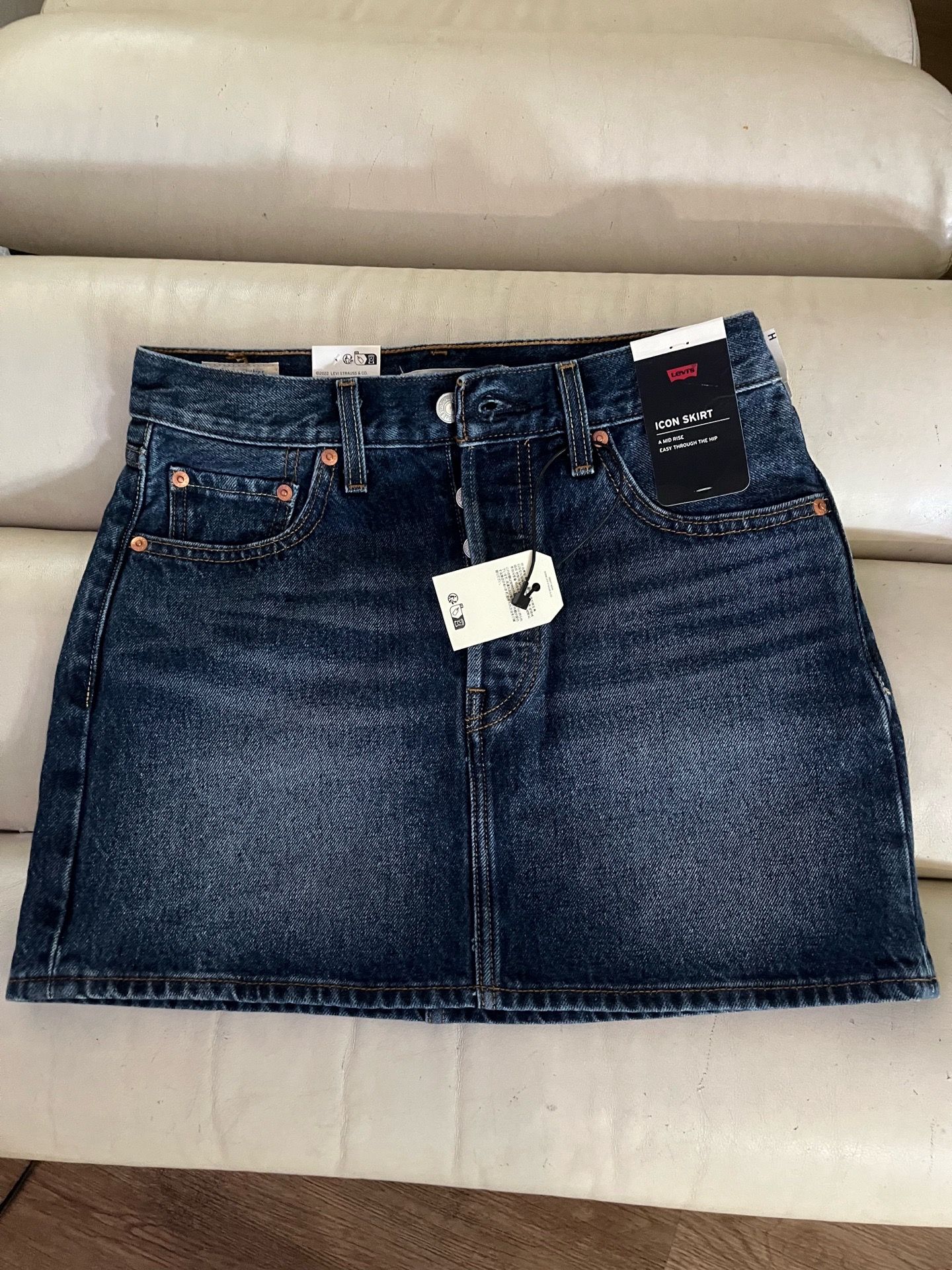 Levi’s Premium Women’s Icon Denim Skirt