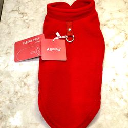 NEW WITH TAGS FLEECE DOG SHIRT  WITH LEASH ATTACHMENT