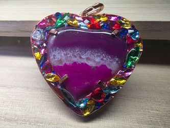 Dije de cobre con piedra