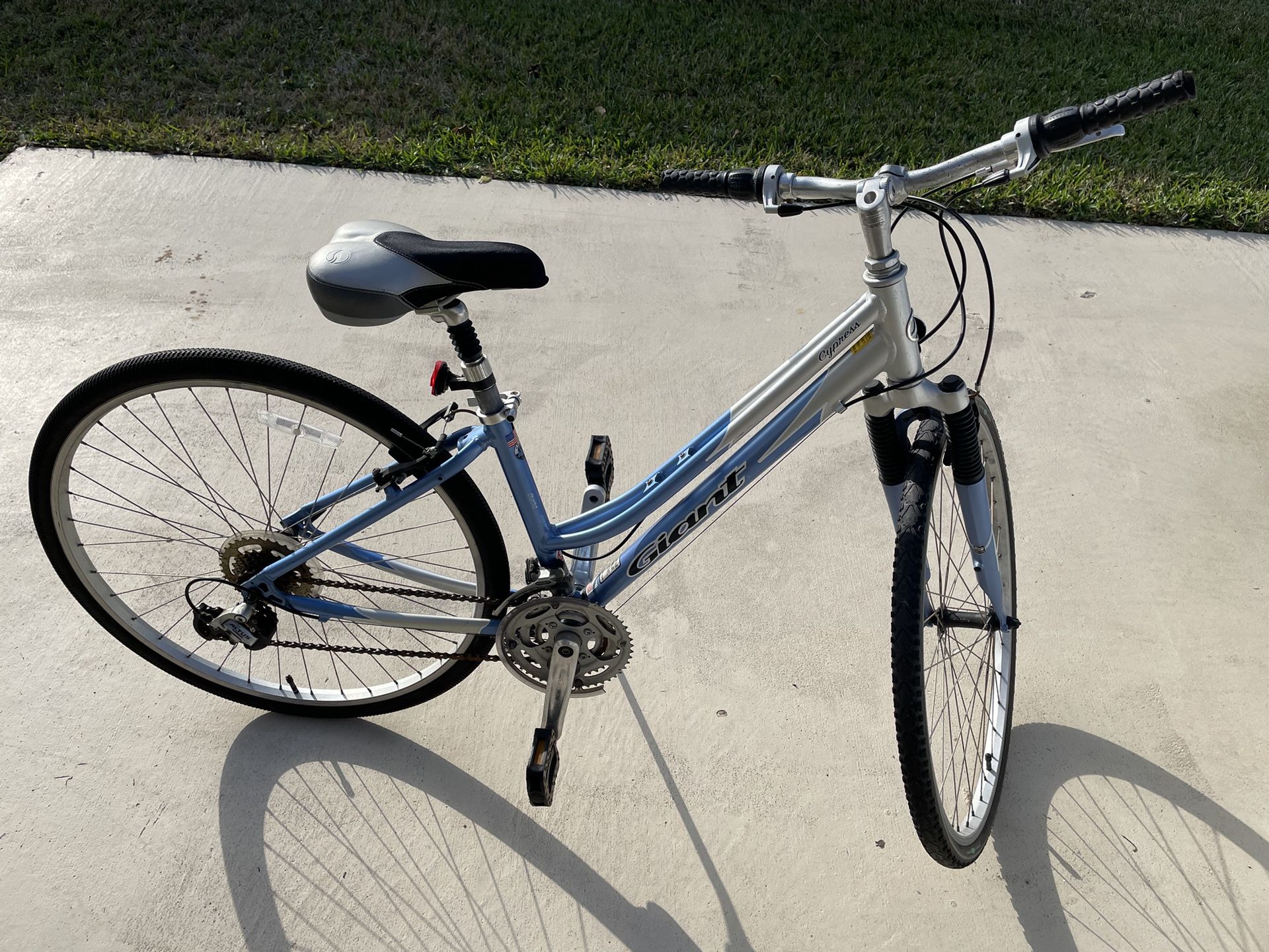 Giant Cypress Hybrid Step Through Bike