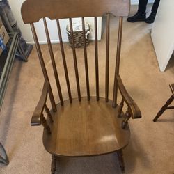Vintage Rocking Chair 