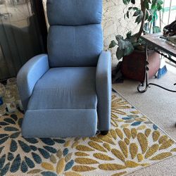 Linen Fabric Upholstered manual recliner chair. 