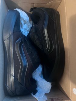Vans Knu Skool shoes all black size 7 mens/8.5 womens