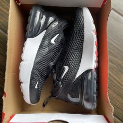 Nike Air Max 270