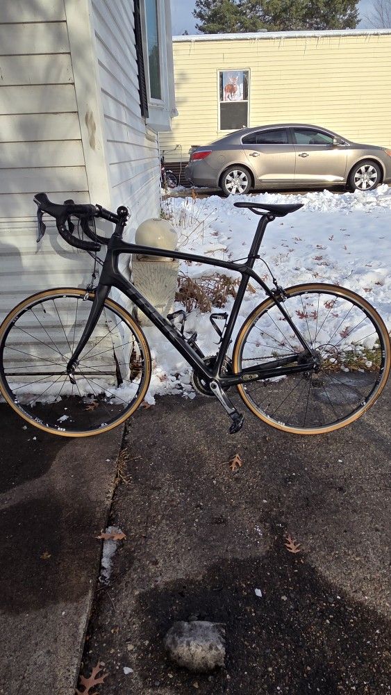 TREK Domane 6 Series E2 Road Bike ..