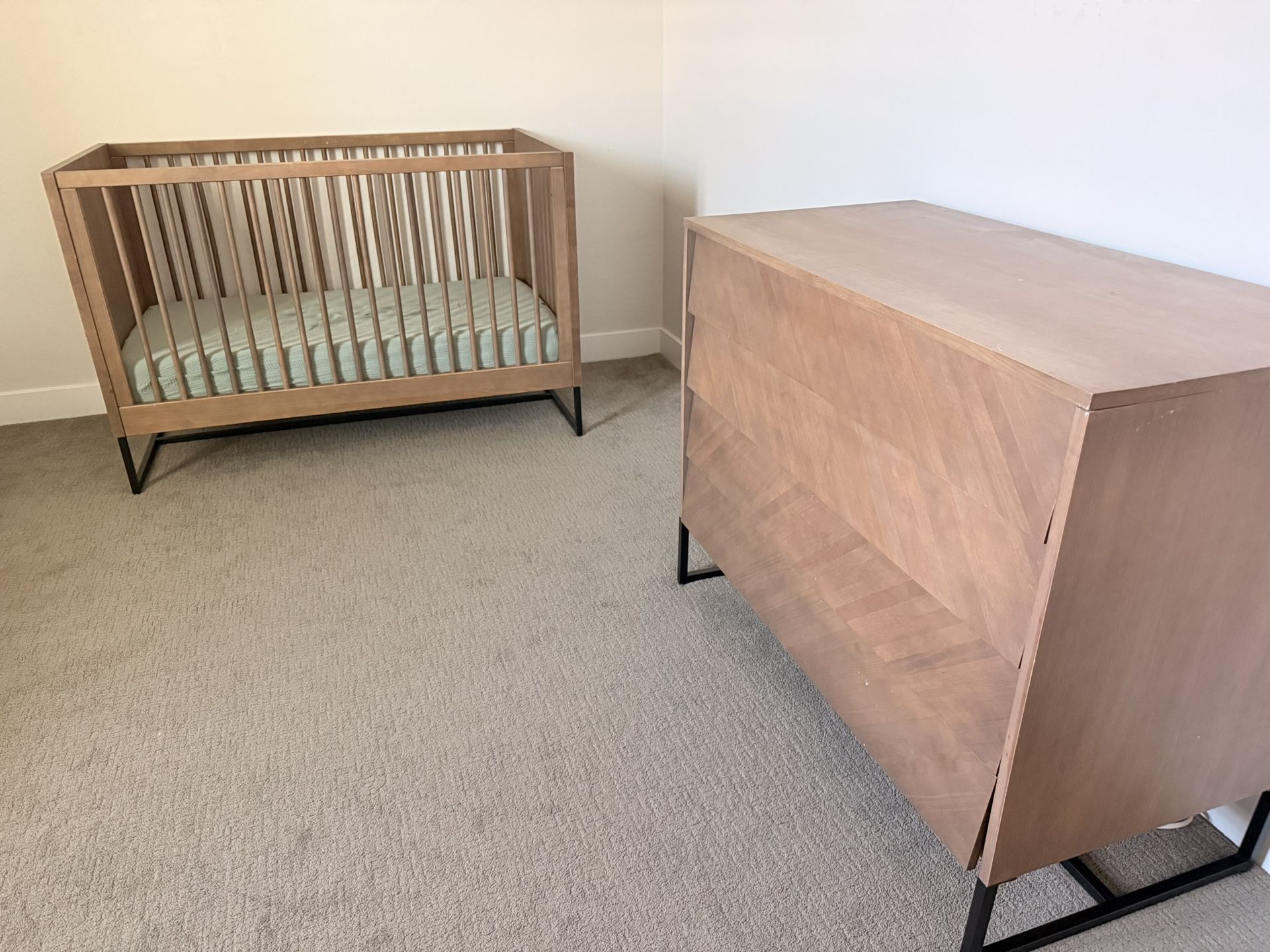 Crib & Dresser Set - Simply Nursery