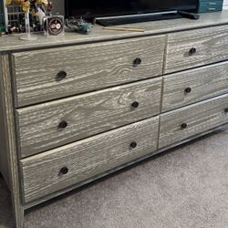 6 Drawer Dresser