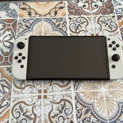 Nintendo Switch 1 OLED ( White) 