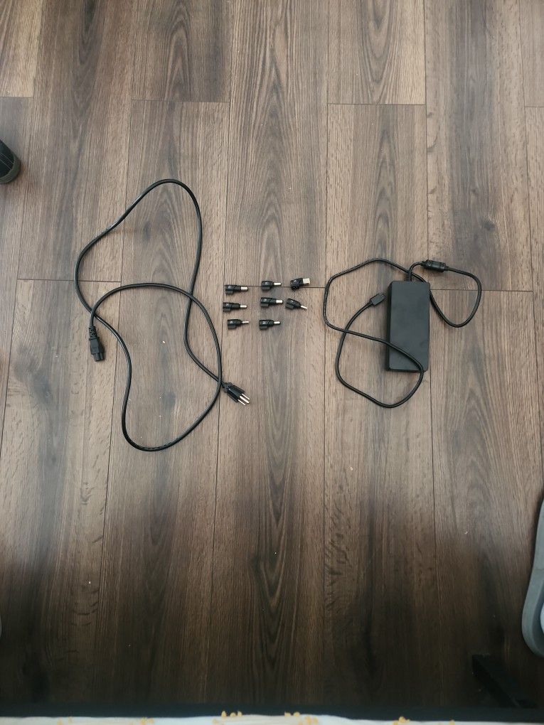 Universal Laptop Charger