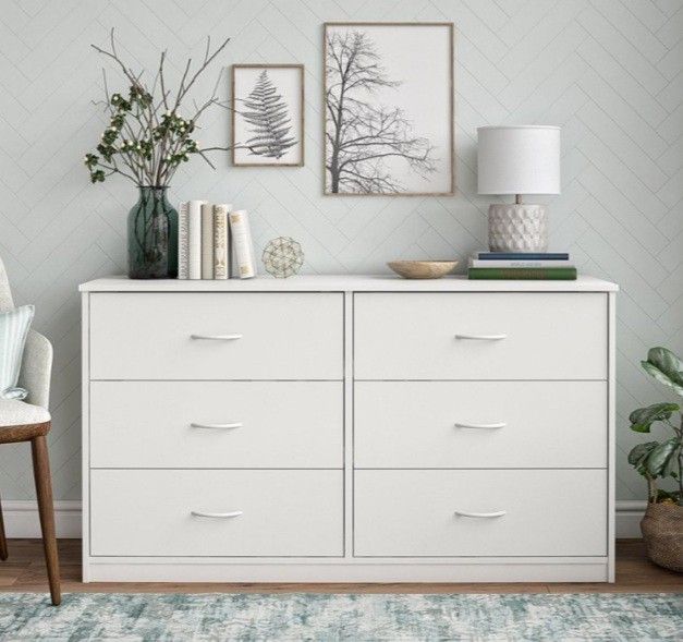BRAND NEW
Mainstays Classic 6 Drawer Dresser, White, DW01598