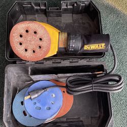 DEWALT 120-Volt 3 -Amp Variable Speed Random orbital Sander with Dust Management