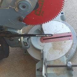 DELTA Miter Saw