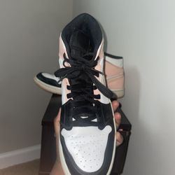 Nike Air Jordan 1 Mid Crimson Tint Toe