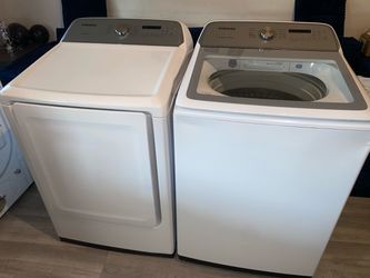 Free delivery. XL capacity, Samsung, washer and electric dryer.