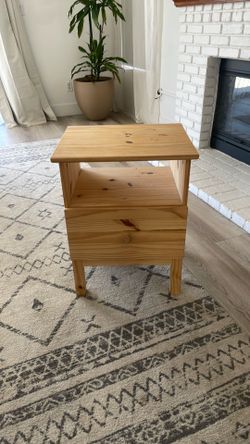 Night stand