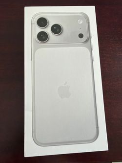 iPhone 17 Pro Max  256 T-Mobile NIB