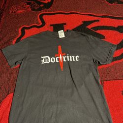 Doctrine Graphic T-Shirt – Medium