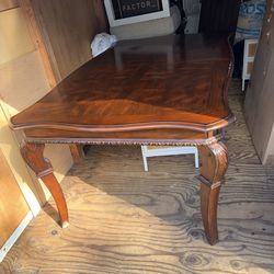 Must go today!!! Real wood table 72” x 44”