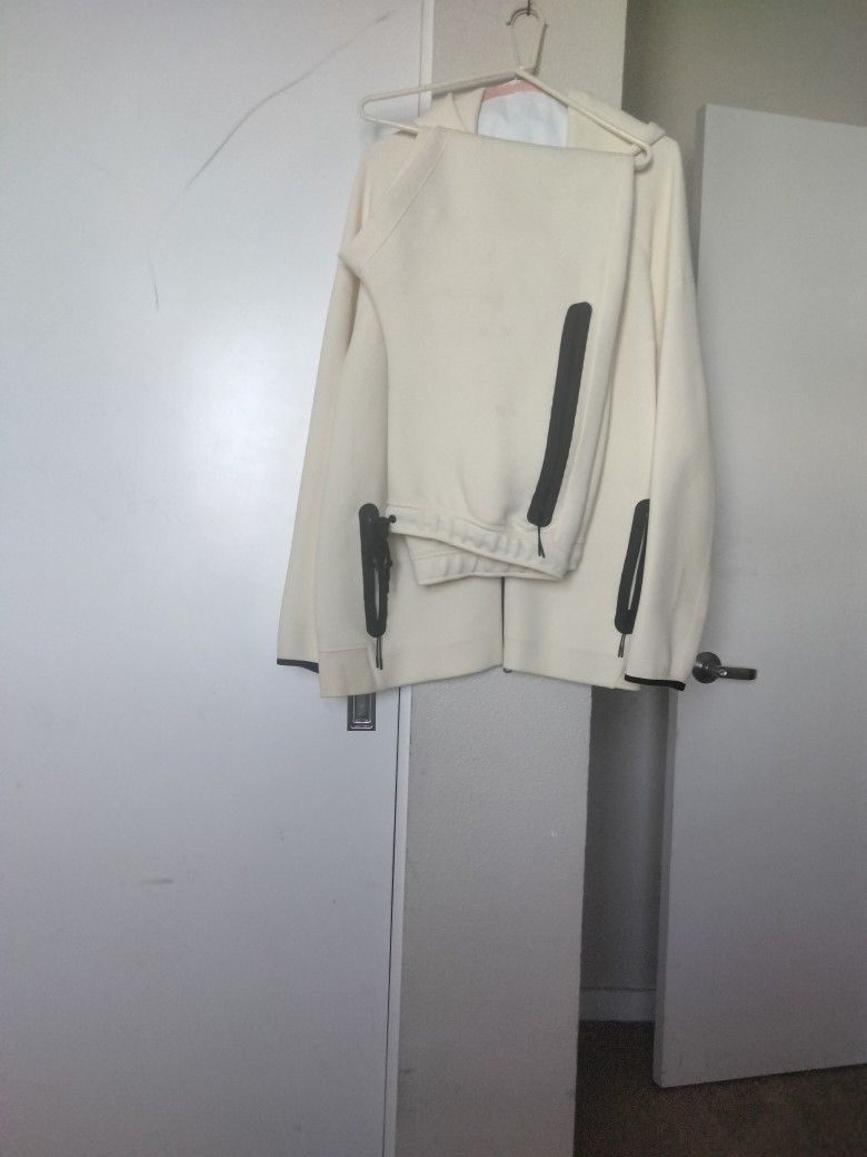 Nike Sweat suit/ Jogger Set