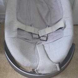 Nuna Leaf Grow Rocker