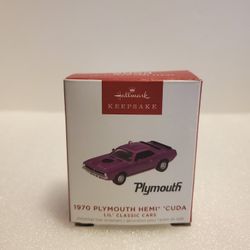 2023 Miniature 1970 Plymouth Hemi Cuda Christmas Ornament Hallmark 