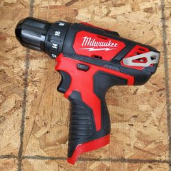 Milwaukee M12 12V Lithium-Ion Cordless 3/8 in. Drill/Driver (Tool-Only)