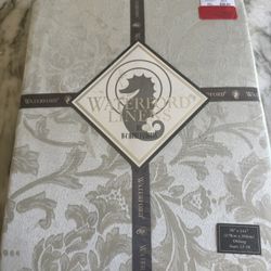 Table Linen Waterford - Platinum Color
