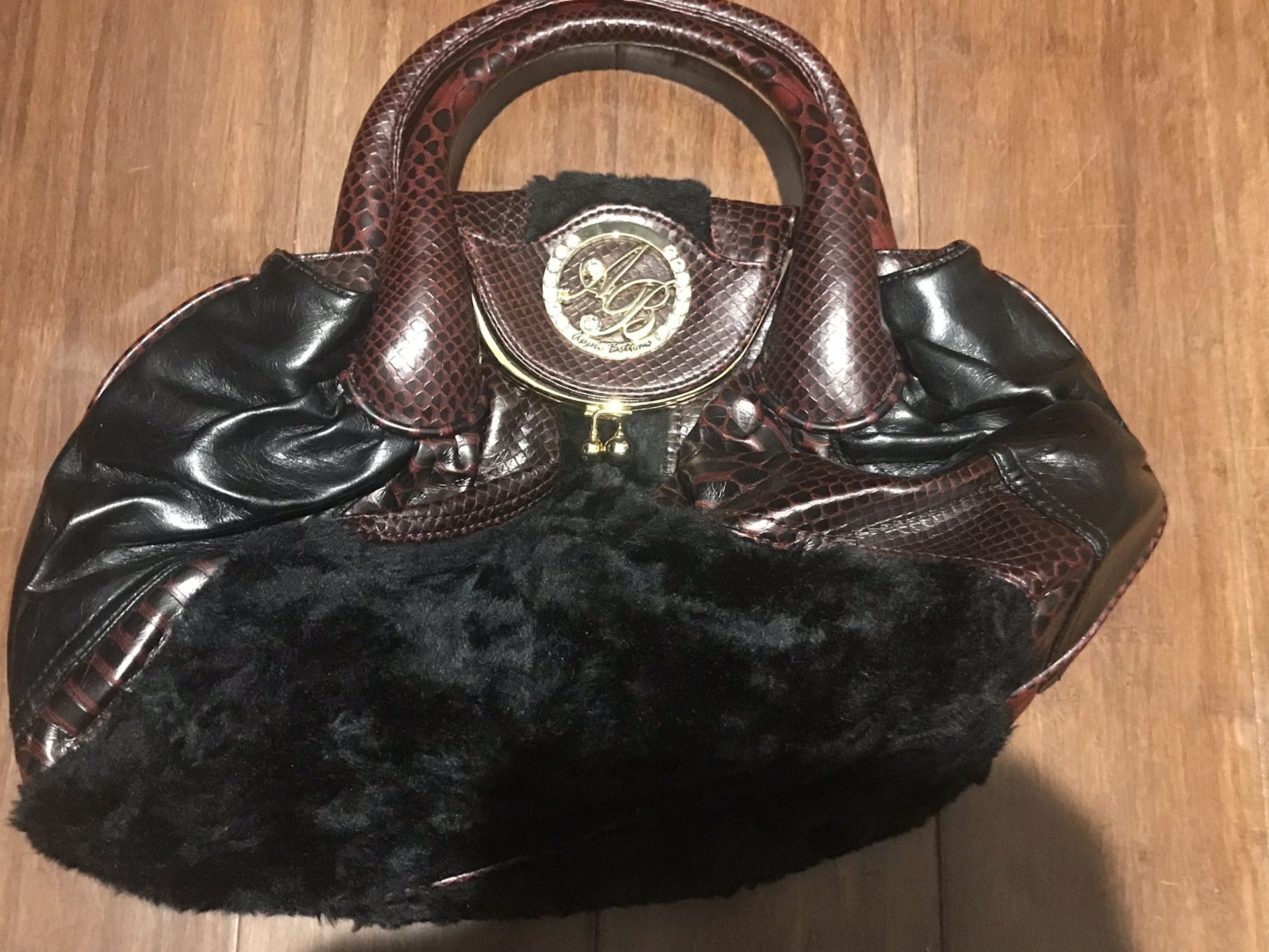 Elegant Vintage Apple Bottoms Black and Brown Women's Handbag