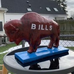Bills Buffalo Statue 