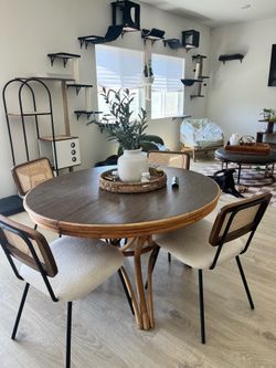Free Table