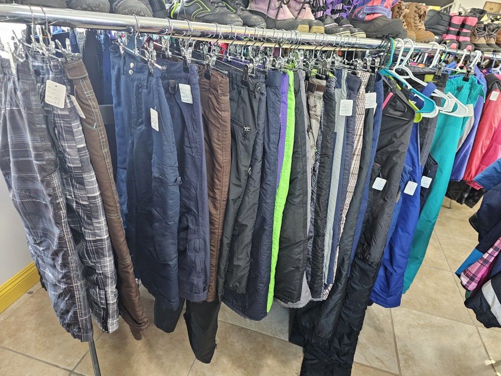  Snow Clothes, Pants, Bibs, Jackets, Gloves, Boots