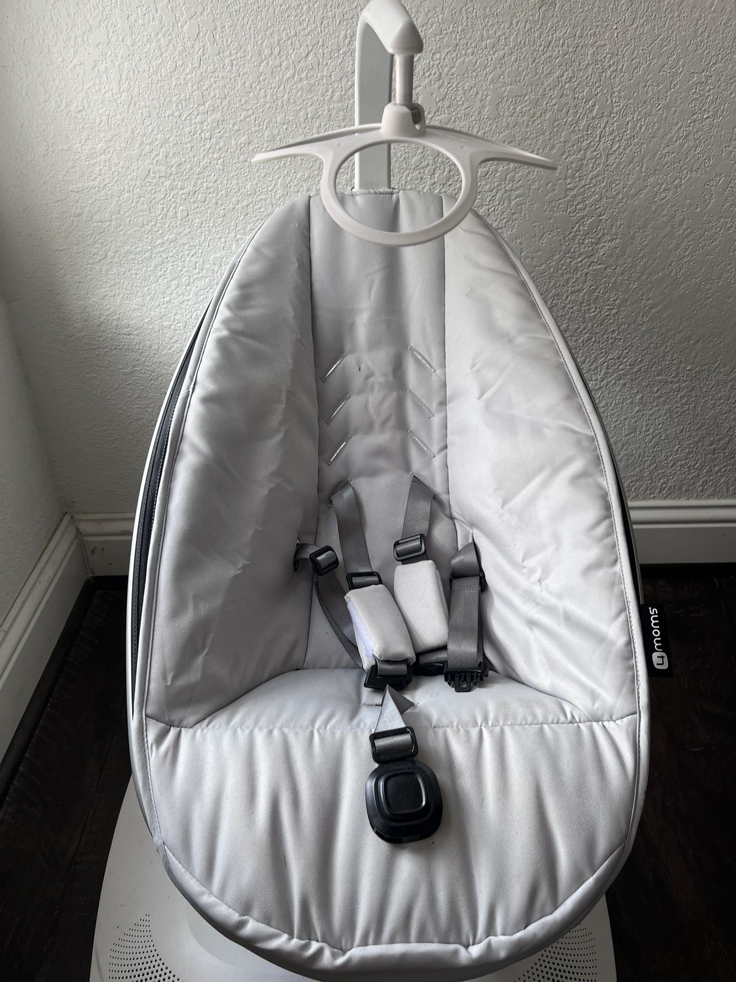 4 Moms Baby Swing