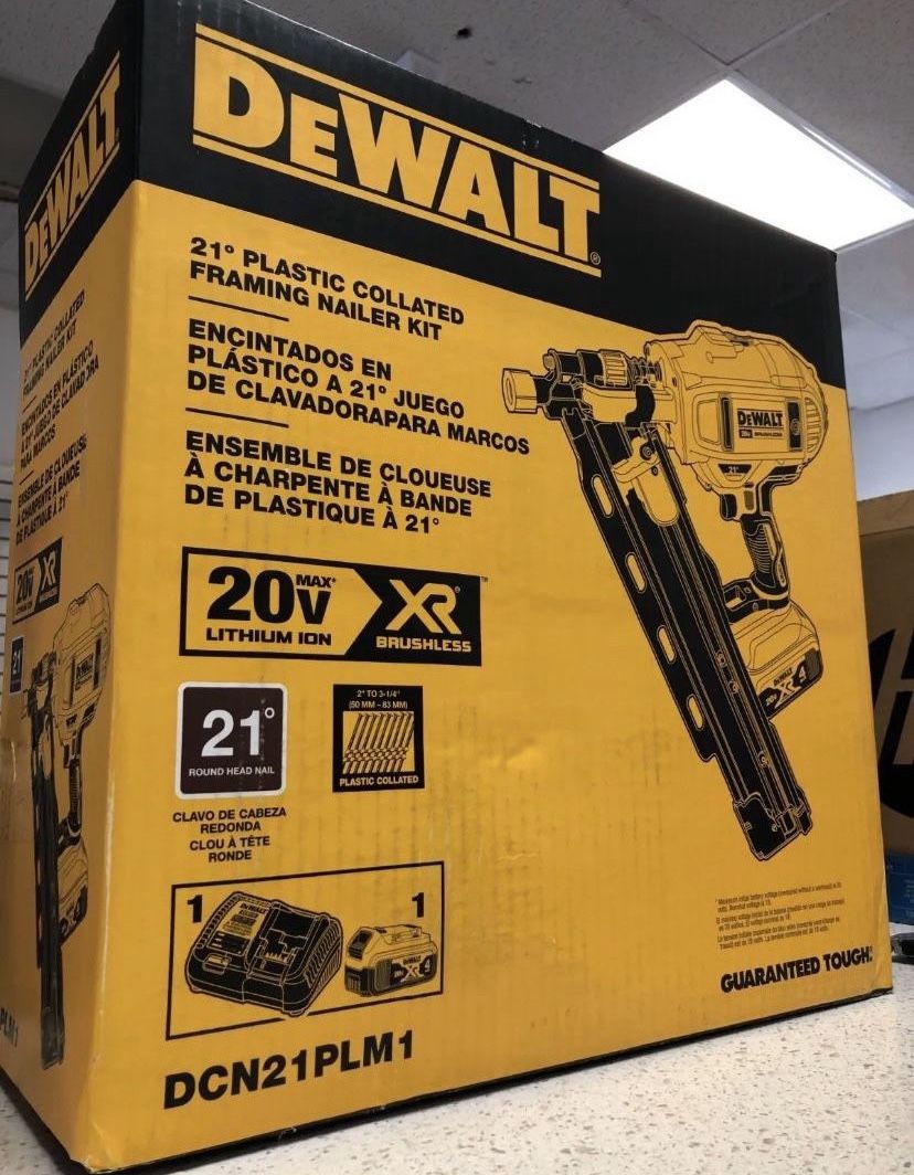 DeWalt DCN21PLM1 20V CORDLESS XR 21º PLASTIC COLLATED FRAMING NAILER KIT