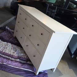Hemnes Dresser 