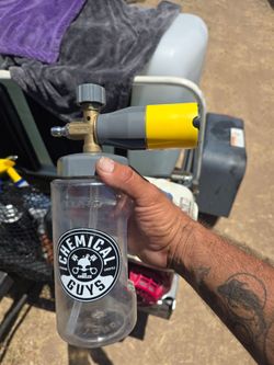 Spray foam cannon