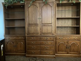 FREE Thomasville Wall  Unit
