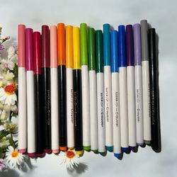 18 Crayola Supertip Markers | School & Kids