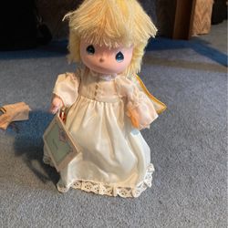 Vintage 1989 applause precious moments doll