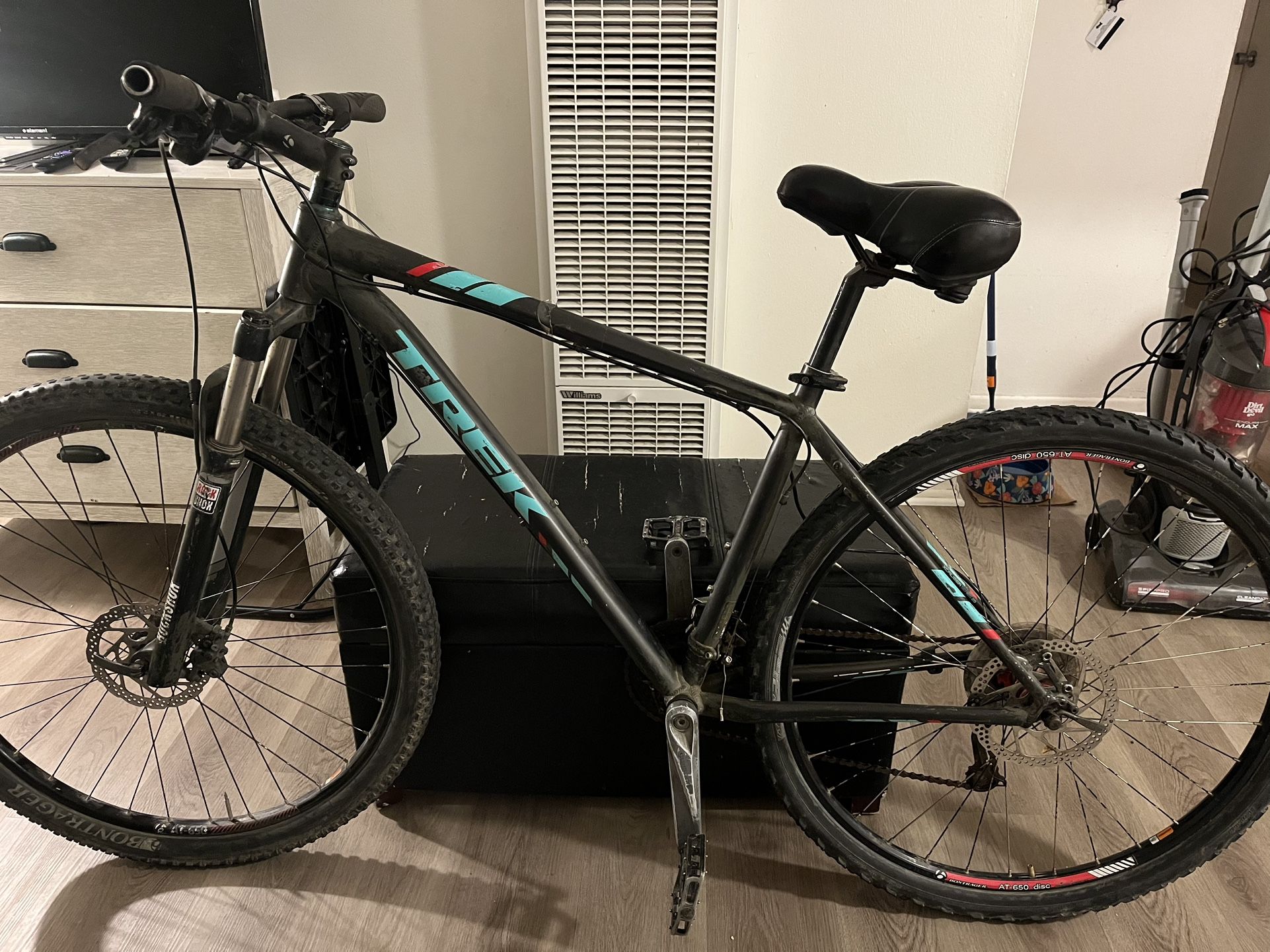 Trek Series 7 Mountain Bike